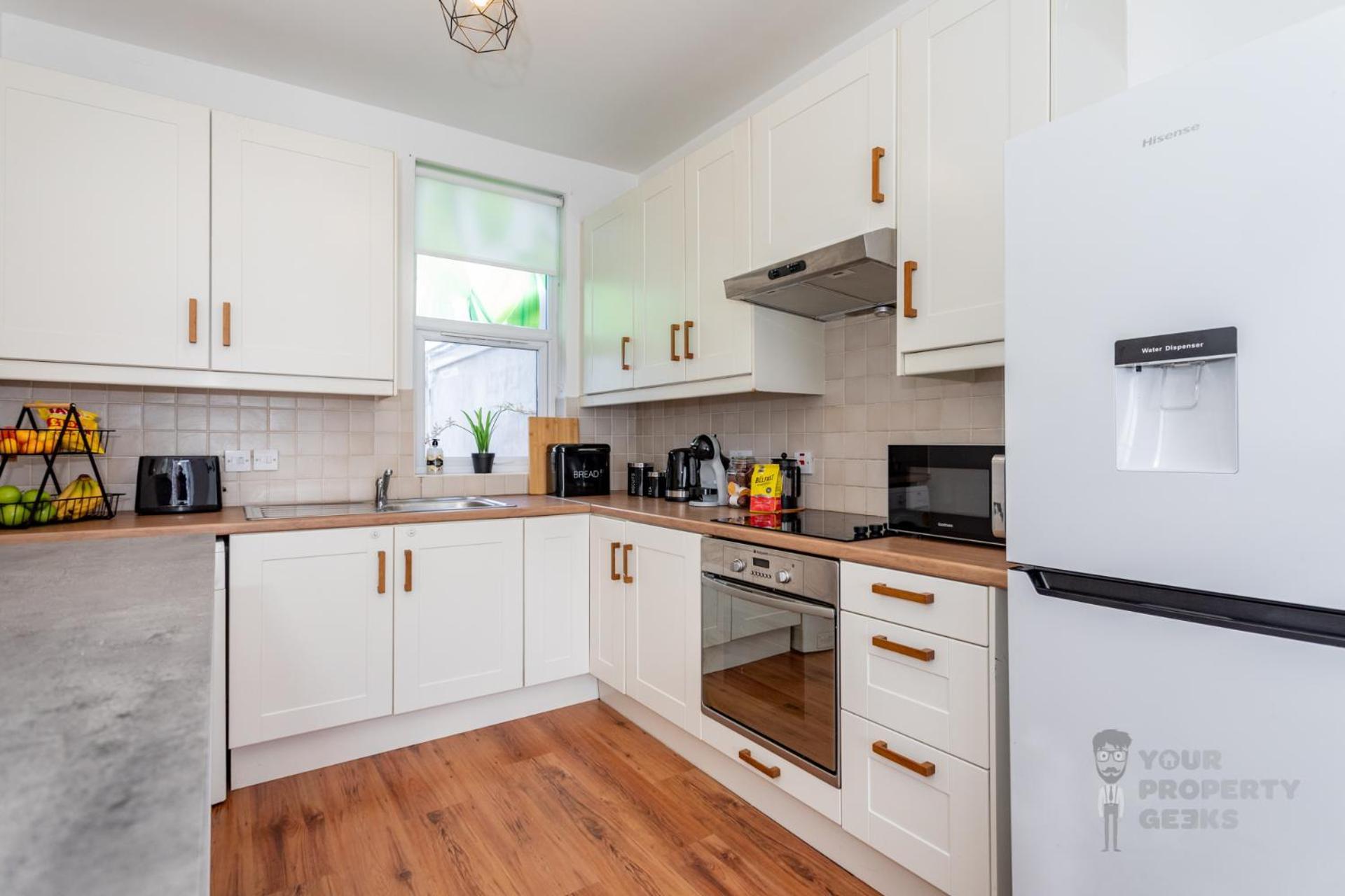 Attic Style 2 Bed Duplex Apartment With Rooftop Patio Belfast Bagian luar foto