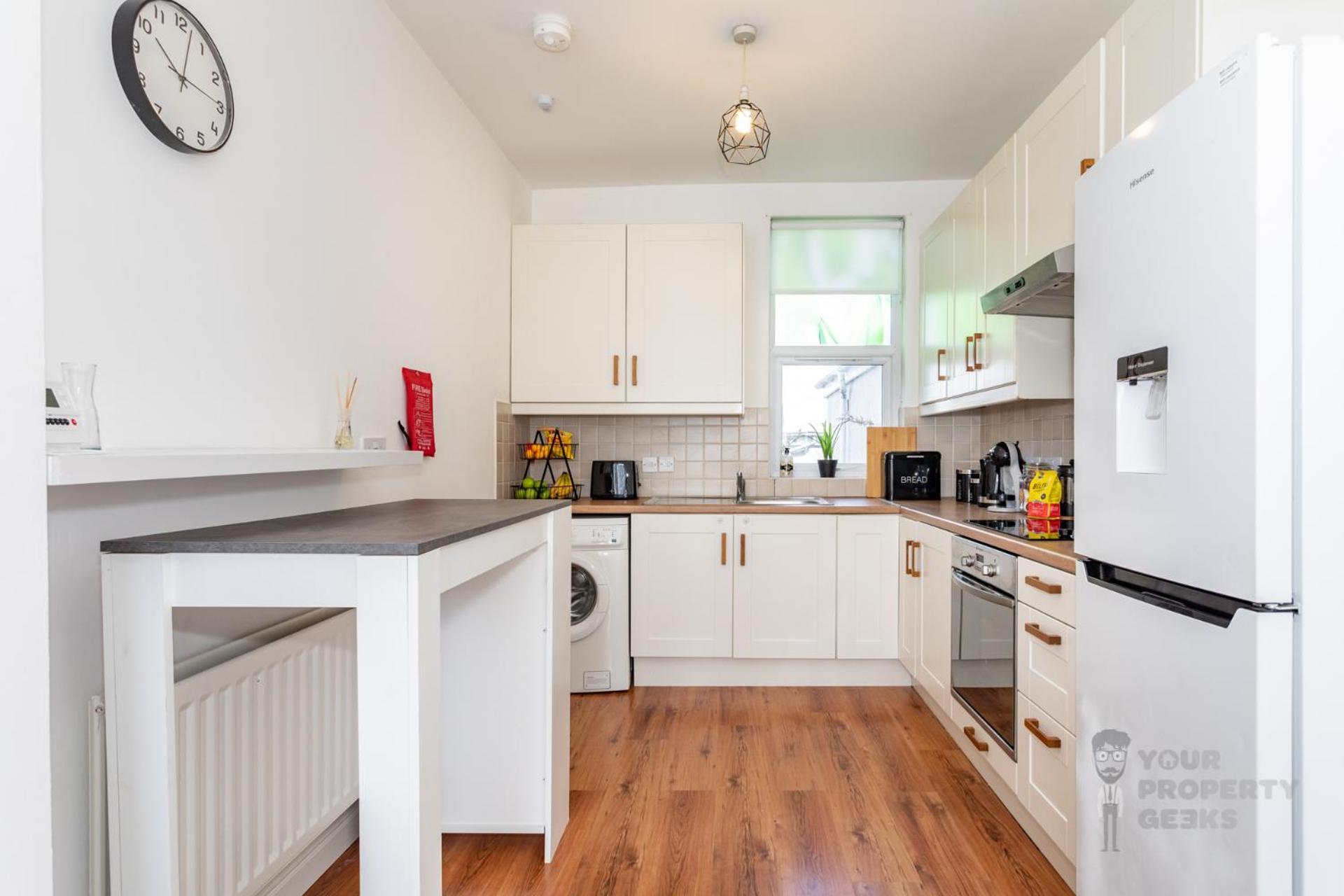 Attic Style 2 Bed Duplex Apartment With Rooftop Patio Belfast Bagian luar foto